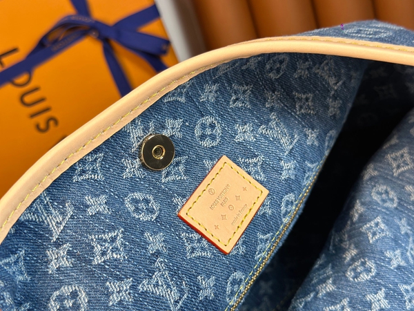 ルイヴィトンバッグ着用イメージ